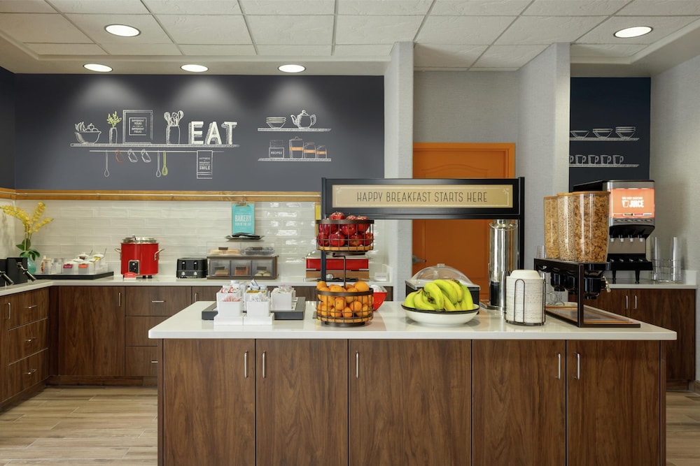 Hampton Inn Derby Wichita Southeast - photo 33