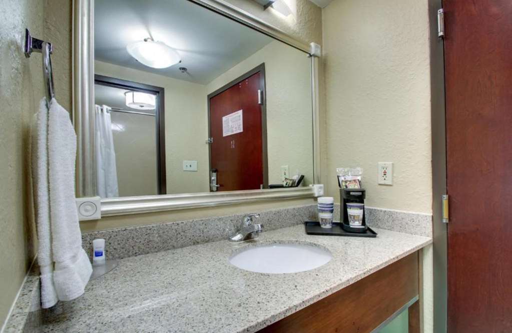 Best Western Eagles Inn - photo 15