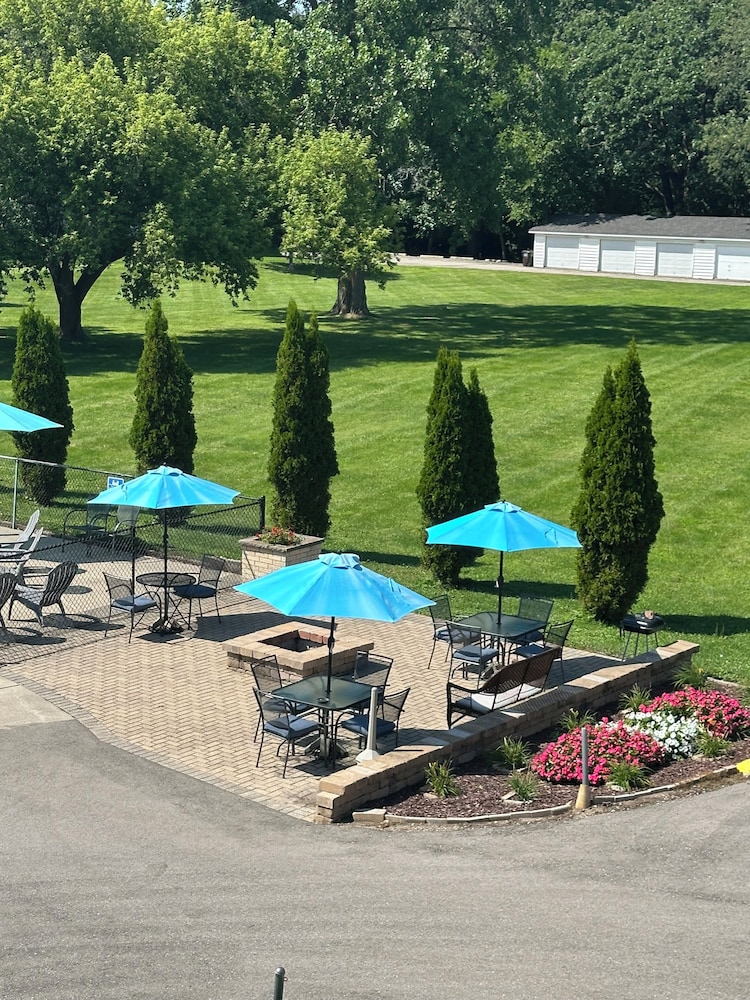 Geneva Wells Inn - photo 46
