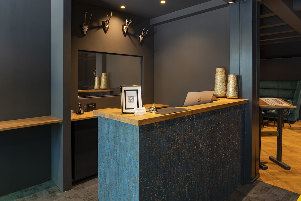Waldhotel Riesebusch — 4-Star Luxury Hotel in Bad Schwartau, Germany
