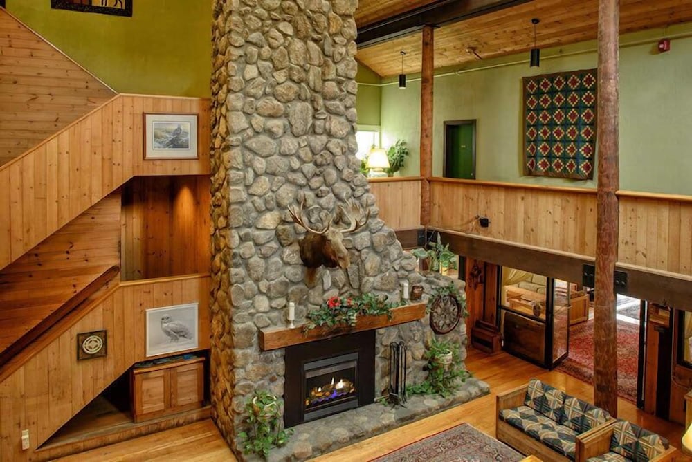 Snowy Owl Inn And Resort - photo 4