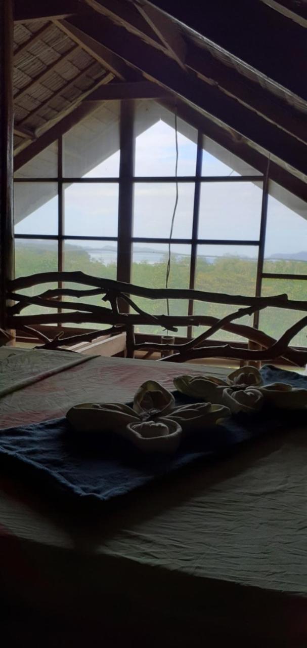 Jungle bar Resto & Cottages — Port Barton — photo 4