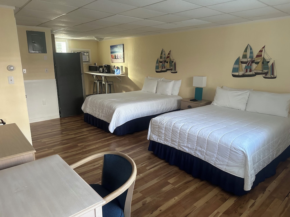 Vineyard Harbor Motel Private Beach - photo 175