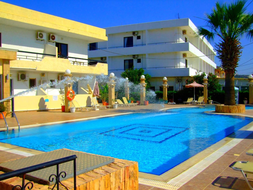 Antonios Hotel - carbon neutral hotel in Rodos