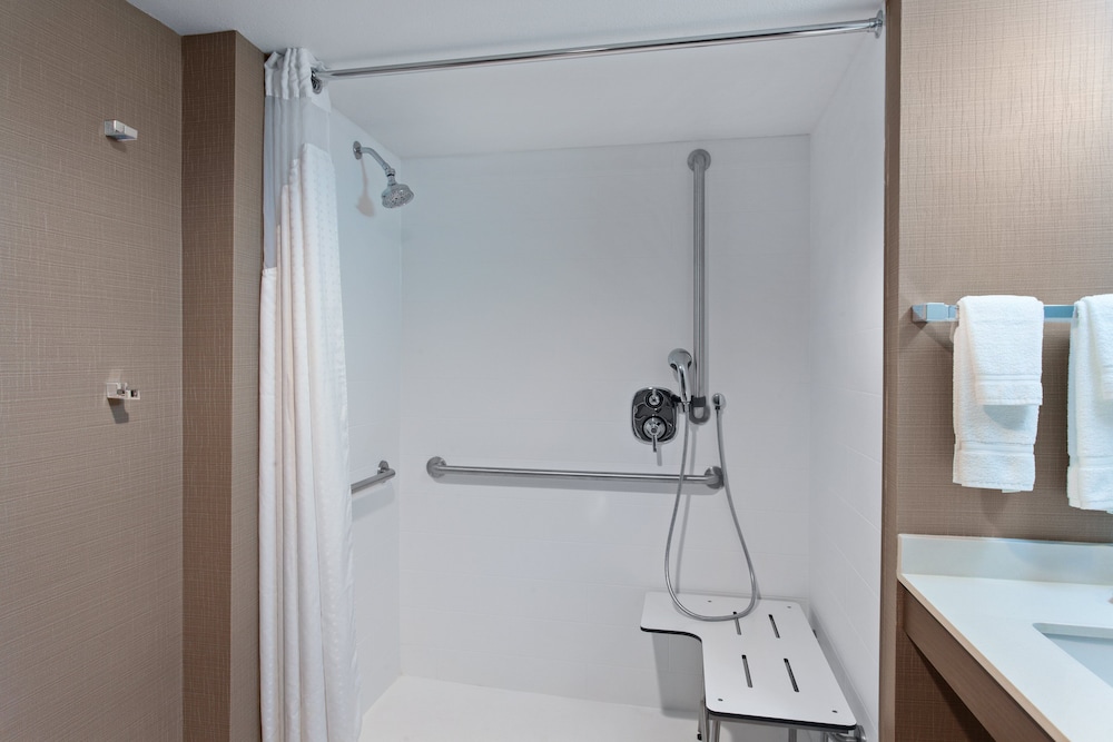 Holiday Inn Diamond Bar Pomona by IHG - photo 11