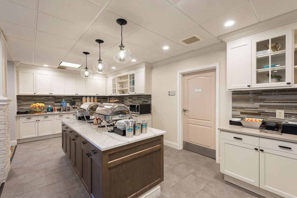 Homewood Suites by Hilton Bloomington - photo 64