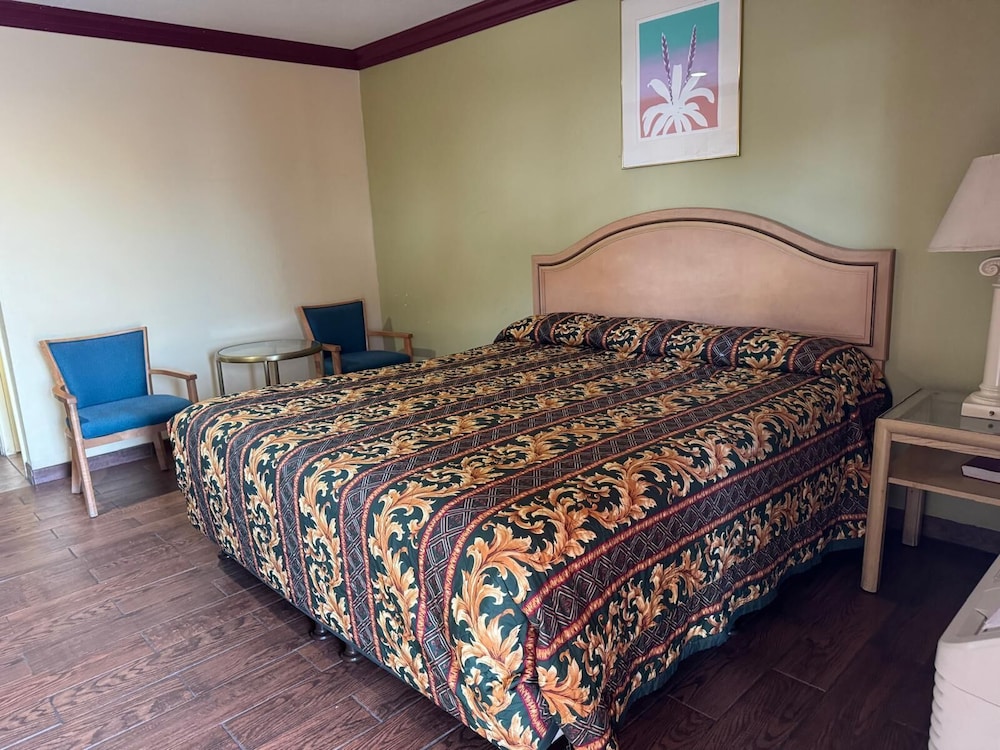 Sunstar Inn Los Banos near I 5 - photo 5