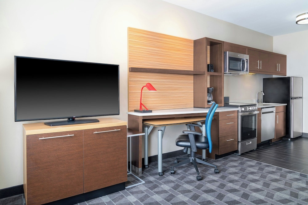 TownePlace Suites by Marriott Detroit Allen Park - photo 21