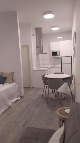 Estudio 28 Febrero — carbon neutral stay, Tarifa