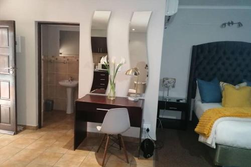 Beautiful Apartm B10 Situated In Bains Game Lodge — 4-Star Luxury Hotel in Bloemfontein, South Africa