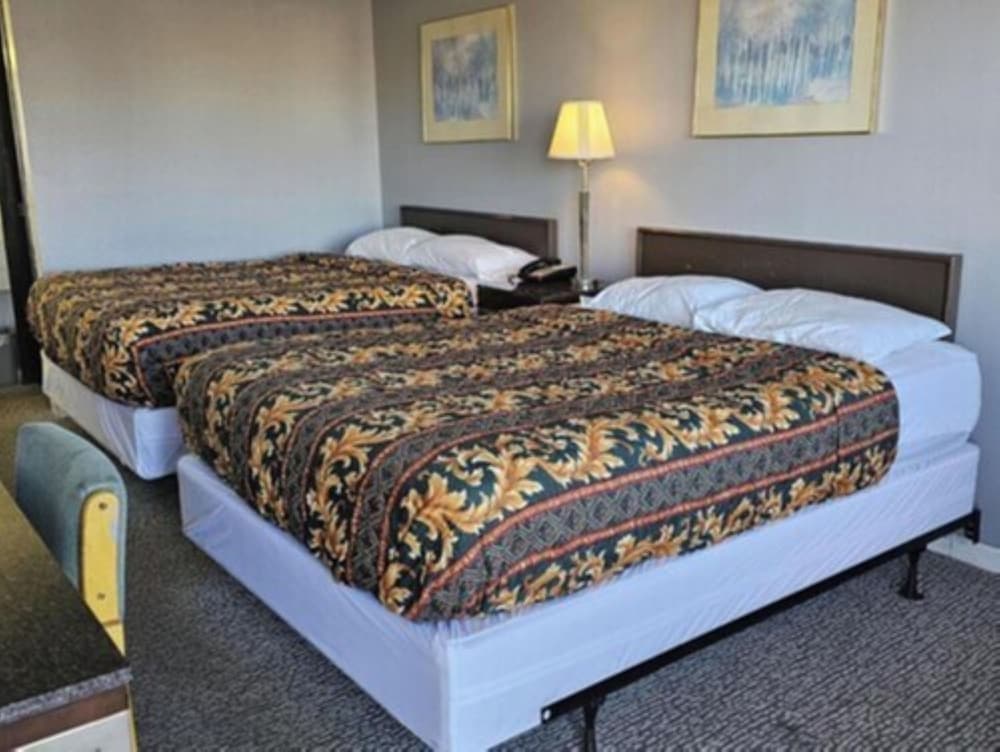 Brookville Inn By OYO Near Dayton International Airport - photo 10