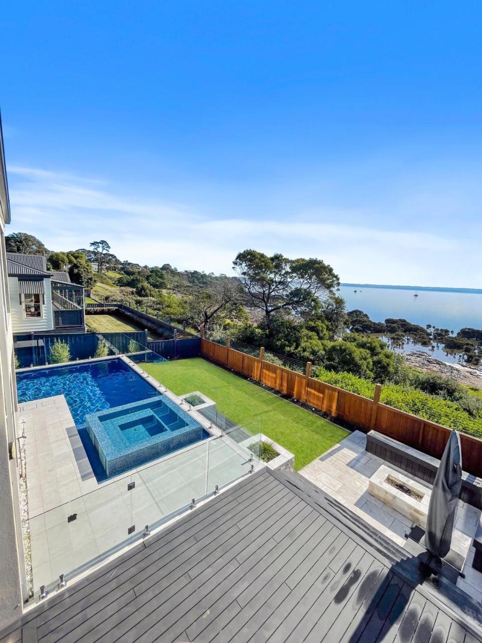 Your Perfect Coastal Getaway - last minute hotel in Unknown City
