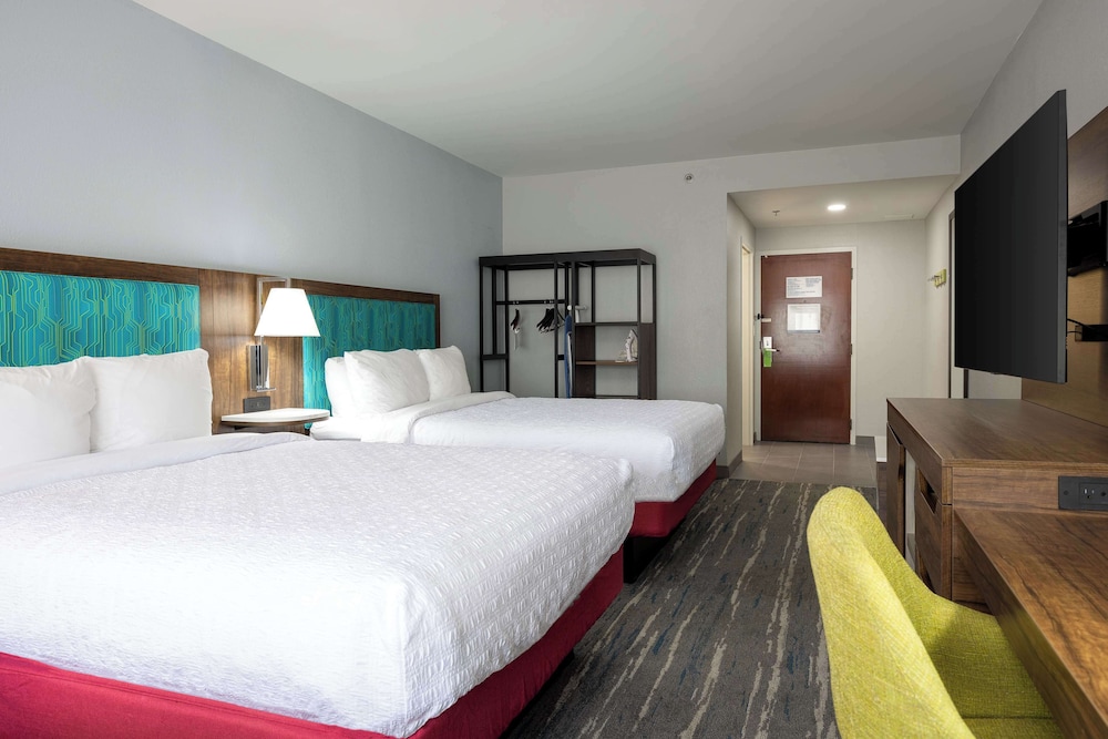Hampton Inn & Suites Alpharetta Roswell - photo 22