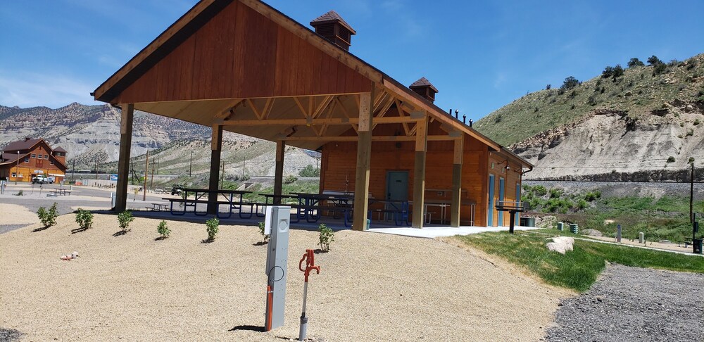 Castle Gate RV Park - photo 25