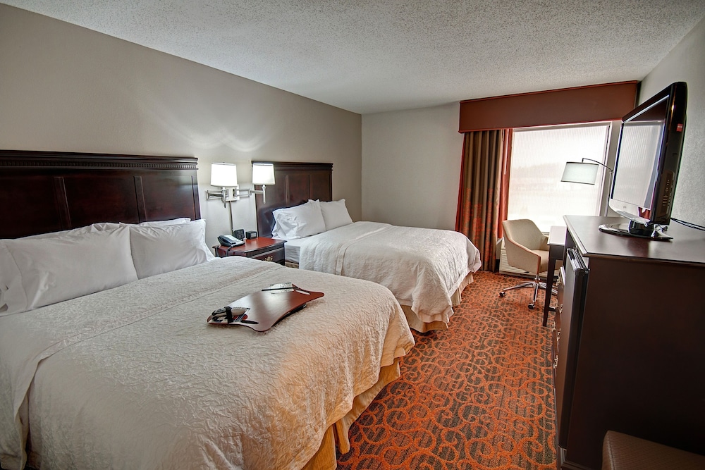 Hampton Inn Parkersburg Mineral Wells - photo 10