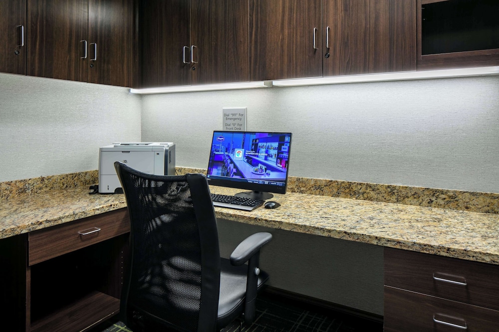 Hampton Inn & Suites Grafton - photo 42