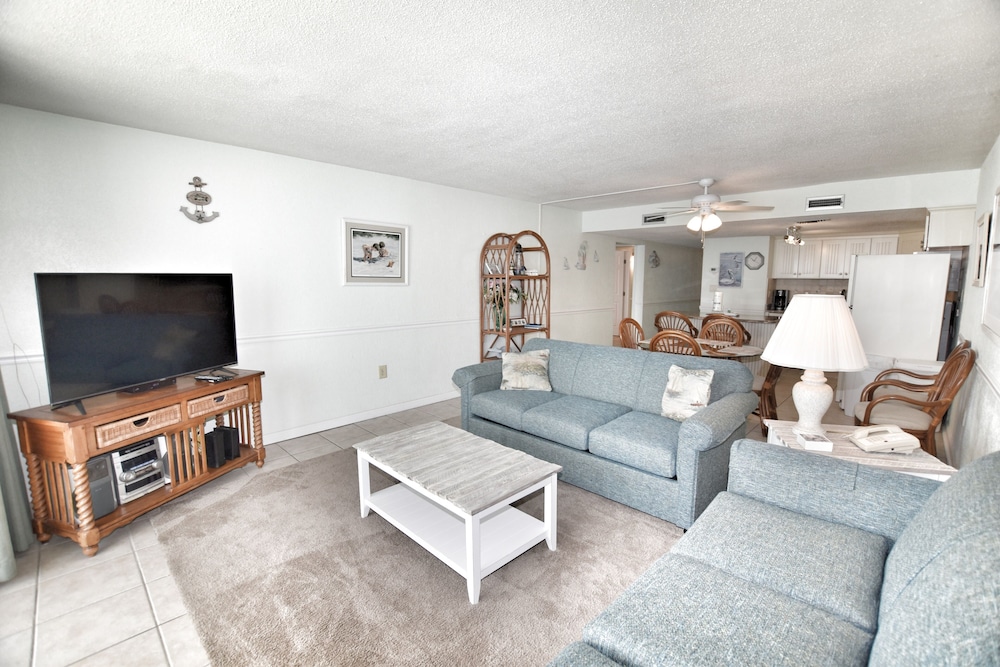 0512 Waters Edge Resort 3 Bedroom Condo by RedAwning - photo 18