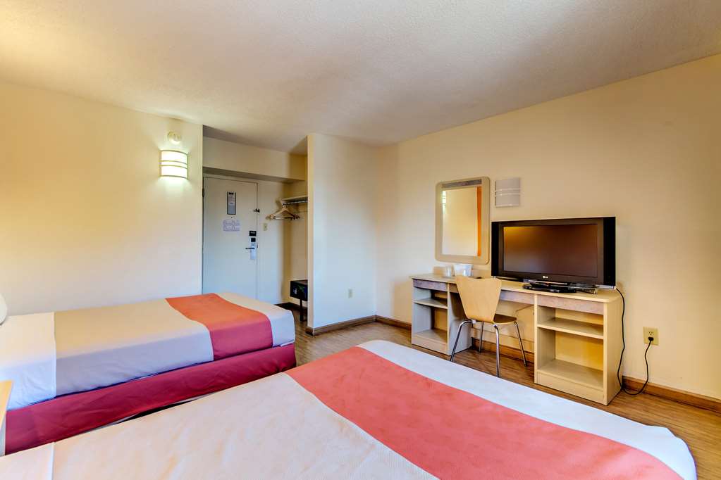 Motel 6 Washington DC - photo 14