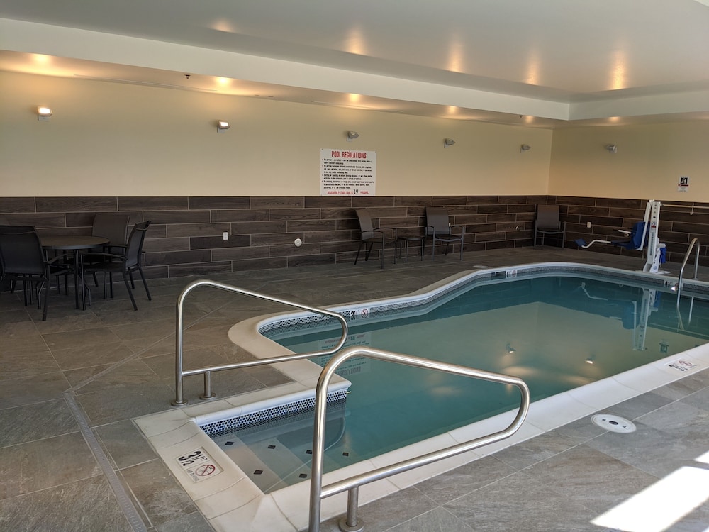 Fairfield Inn & Suites by Marriott Lincoln Crete - photo 15