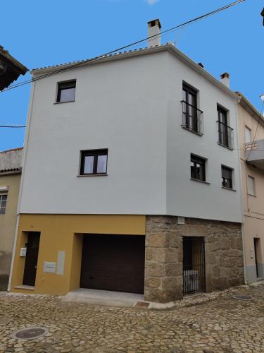 Casa Angulosa — 4-Star Luxury Hotel in Covilha, Portugal