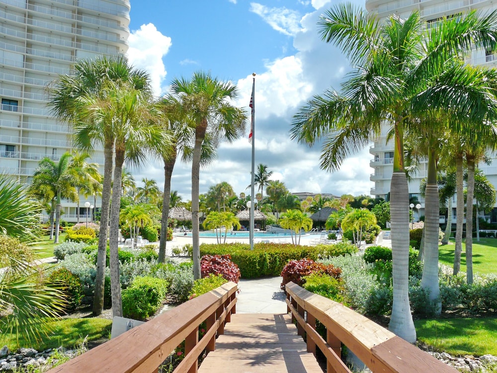South Seas Tower 2 1001 - photo 24