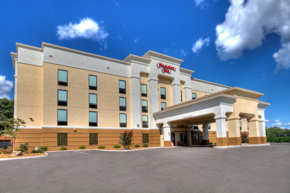 Hampton Inn Cookeville - carbon neutral hotel in Cookeville