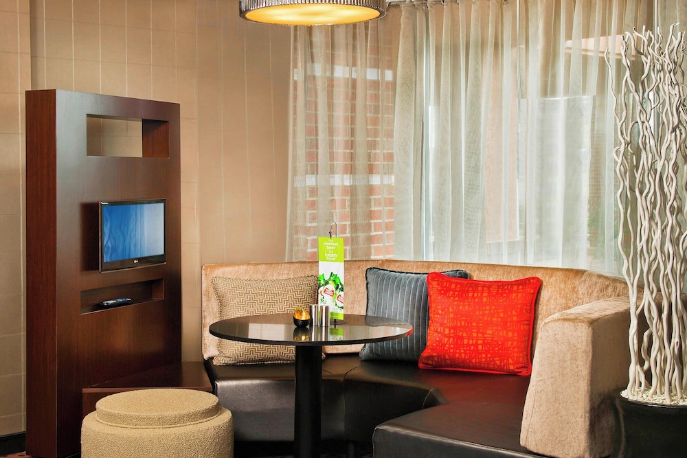 Courtyard by Marriott Dulles Town Center - photo 19