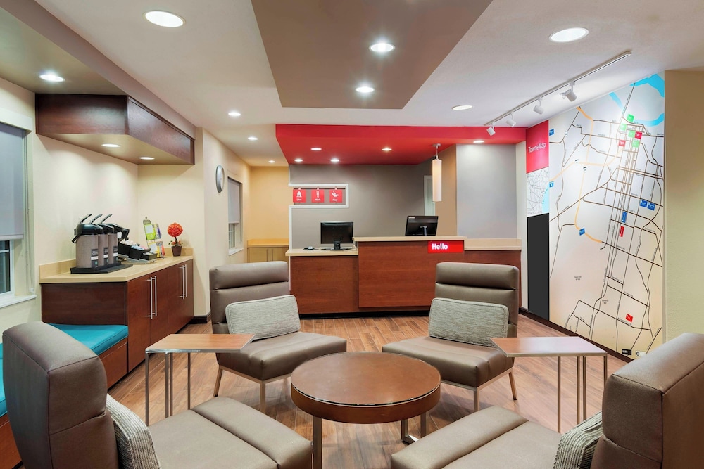 TownePlace Suites by Marriott Savannah Midtown - photo 2