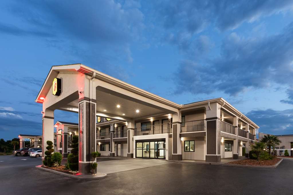 Super 8 by Wyndham Prattville Montgomery - photo 3