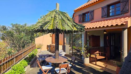 Refúgio da Ribeira in Porto Moniz, Portugal