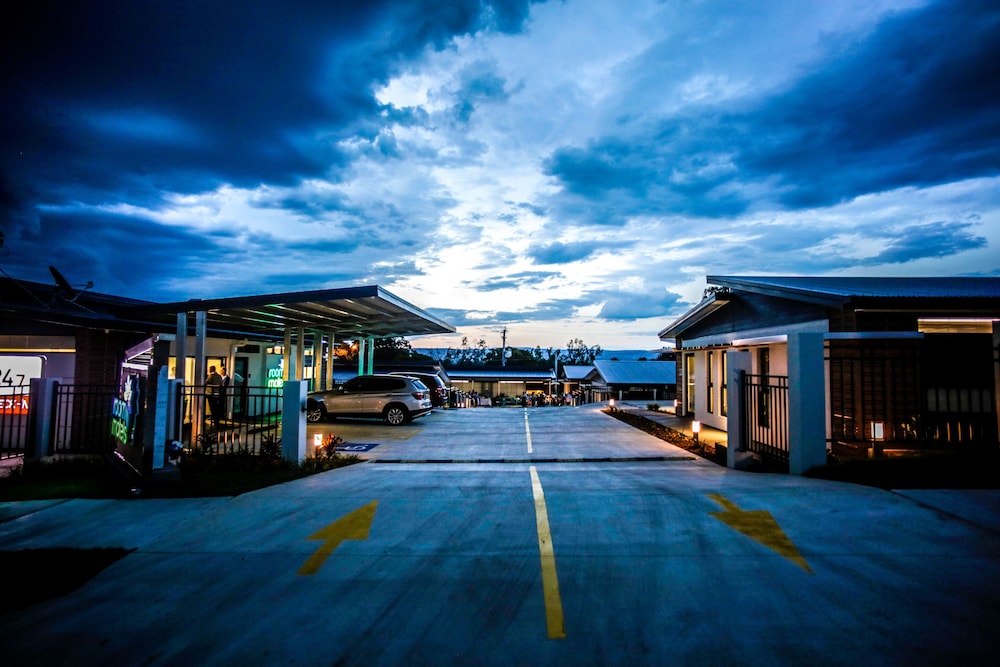 Trip Motel Gatton — 4-Star Luxury Hotel in Gatton, Australia