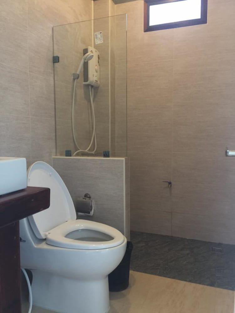 Punruk Resort in Unknown City, Laos