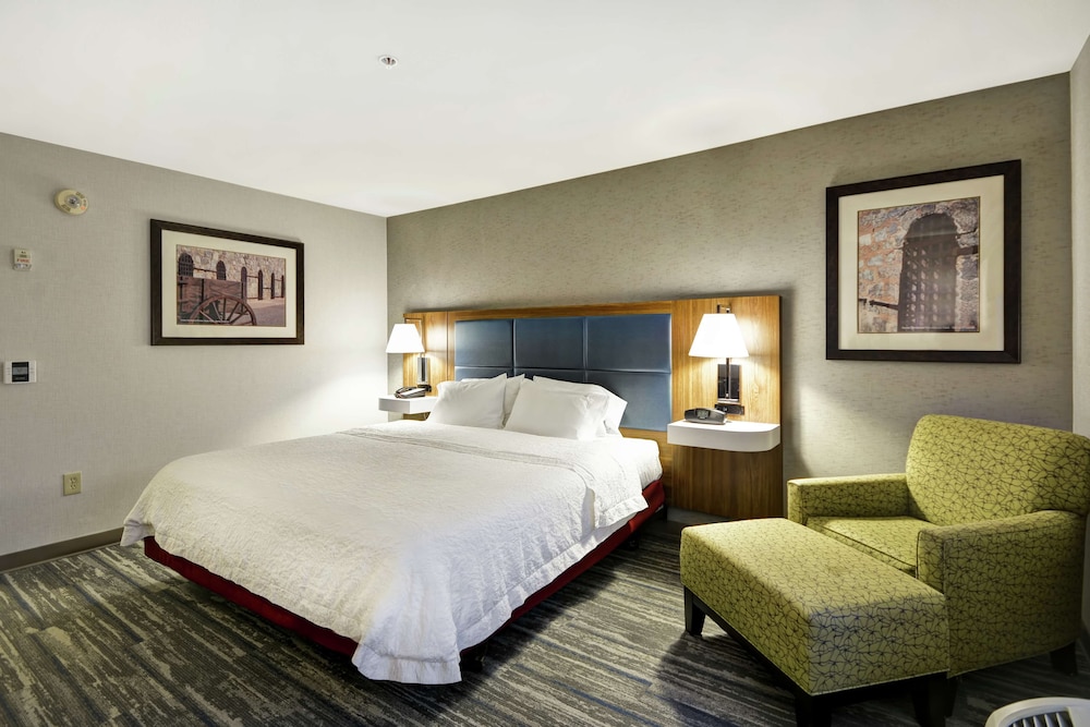 Hampton Inn & Suites Yuma - photo 10