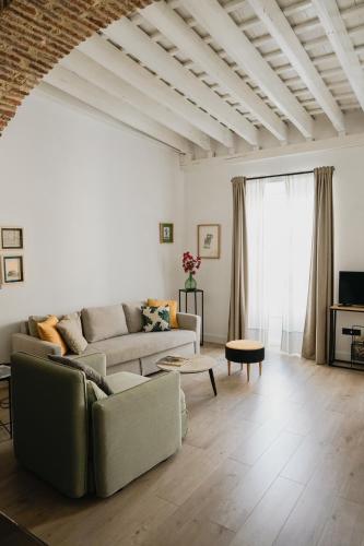 Casa Miguel Apartamento 5 — 4-Star Luxury Hotel in Sanlucar De Barrameda, Spain