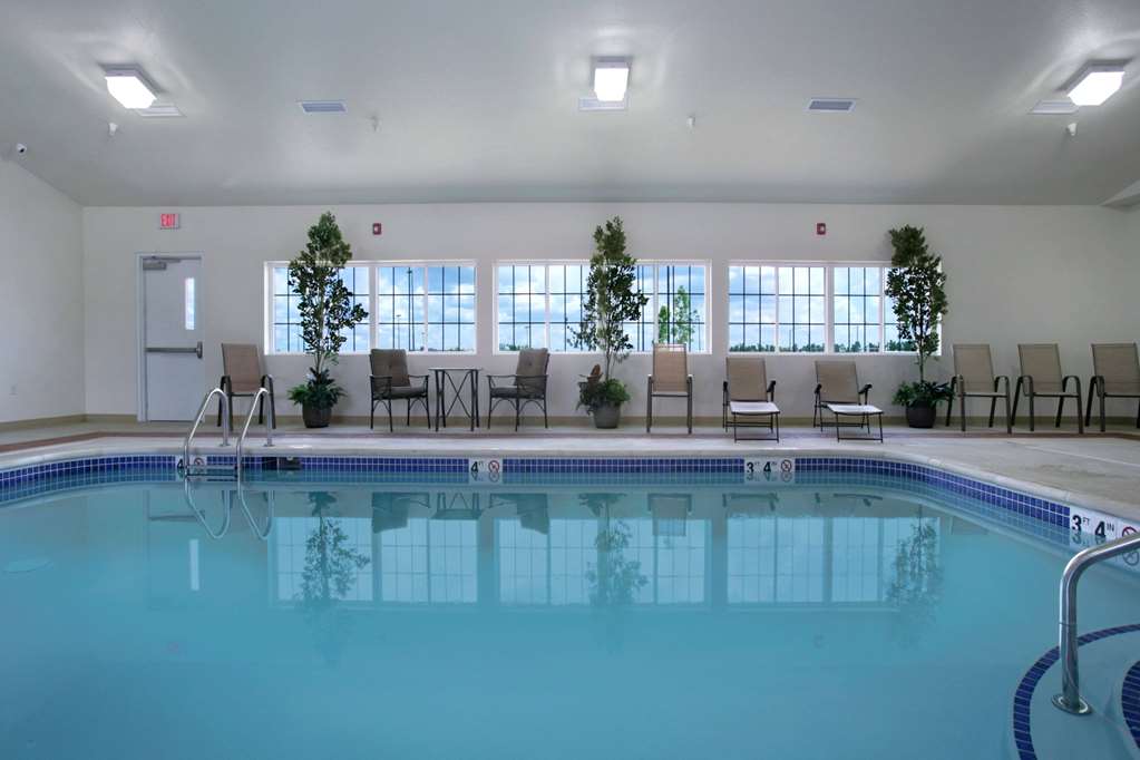Microtel Inn & Suites by Wyndham Council Bluffs Omaha - photo 9