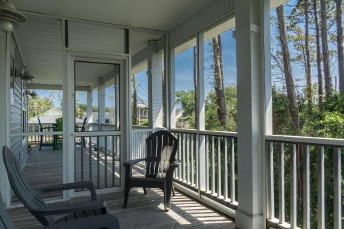 Southern Charm by Oak Island Accommodations - photo 23