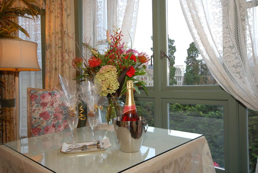 Humboldt House Bed & Breakfast — 4-Star Luxury Hotel in Victoria, Canada