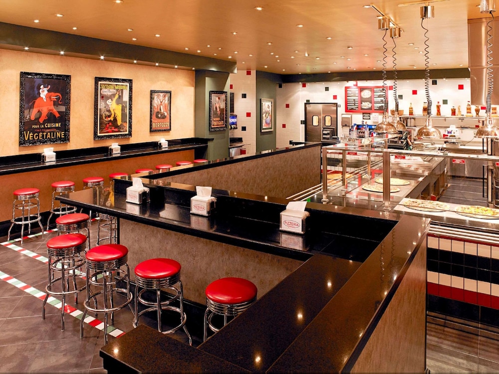 מזון ומשקאות