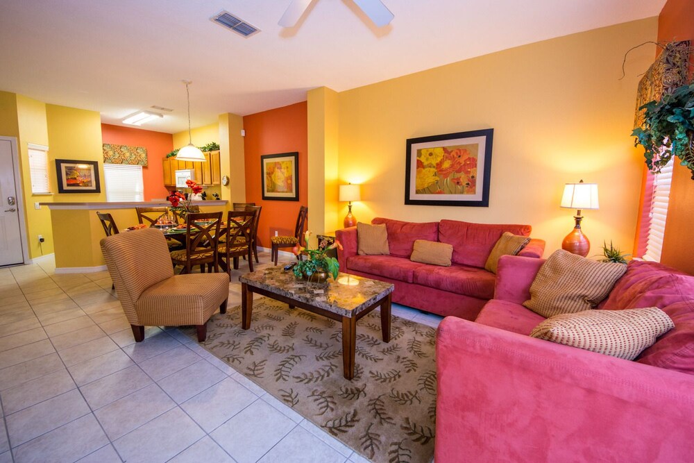 Bella Vida Resort by Home 2U - photo 22