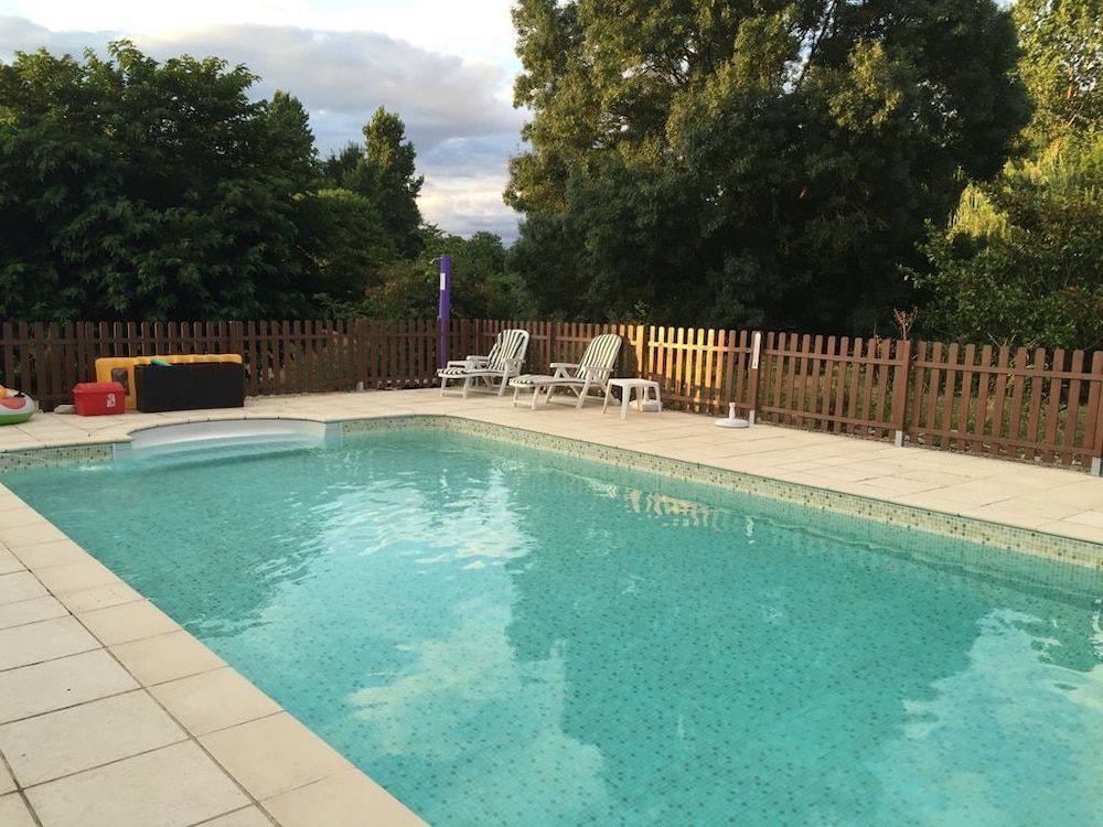 Le Petit Bijou - last minute hotel in Aigre