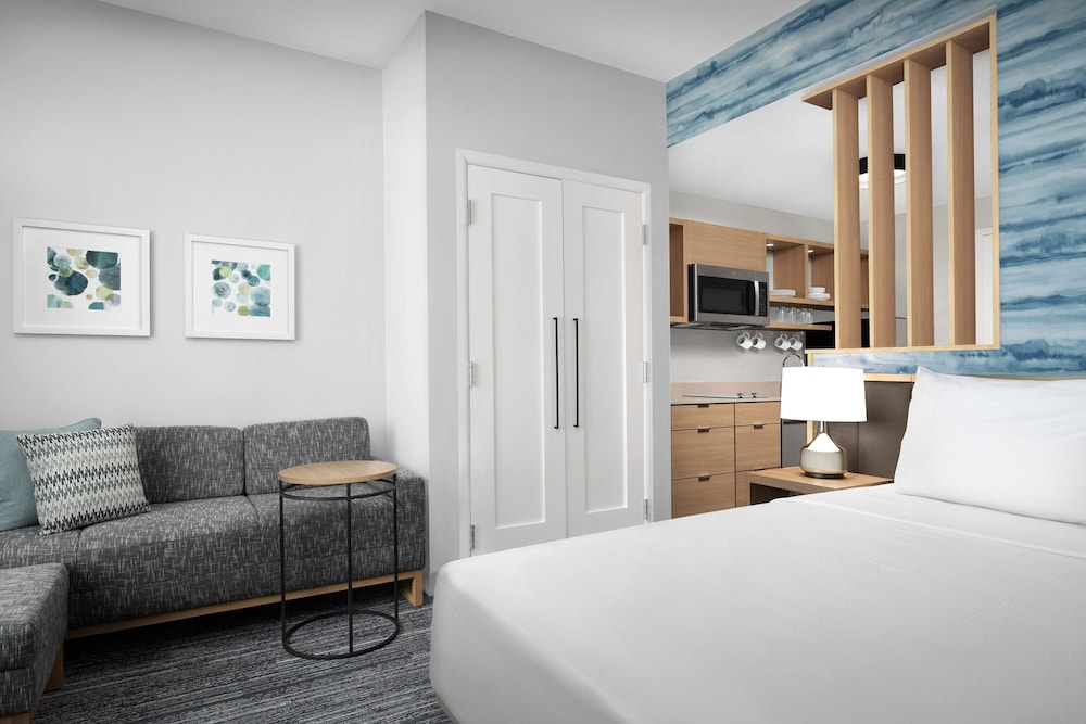 TownePlace Suites by Marriott Jacksonville Airport - photo 17