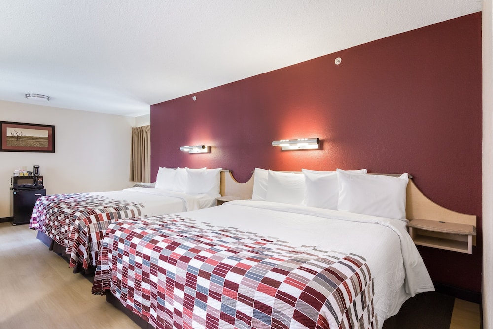 Red Roof Inn Laredo - photo 15