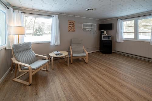 Star Gate Motel - photo 17