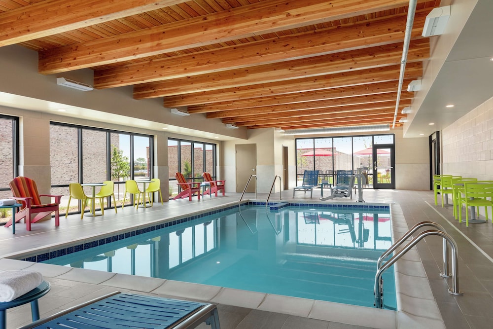 Home2 Suites by Hilton Milwaukee West - photo 25