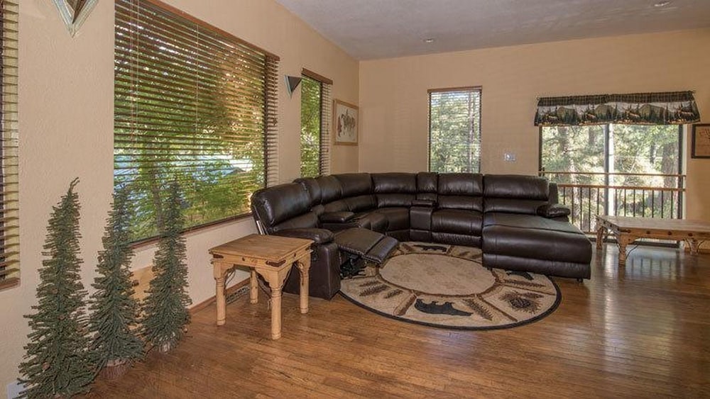 Upper Canyon Inn & Cabins - photo 114