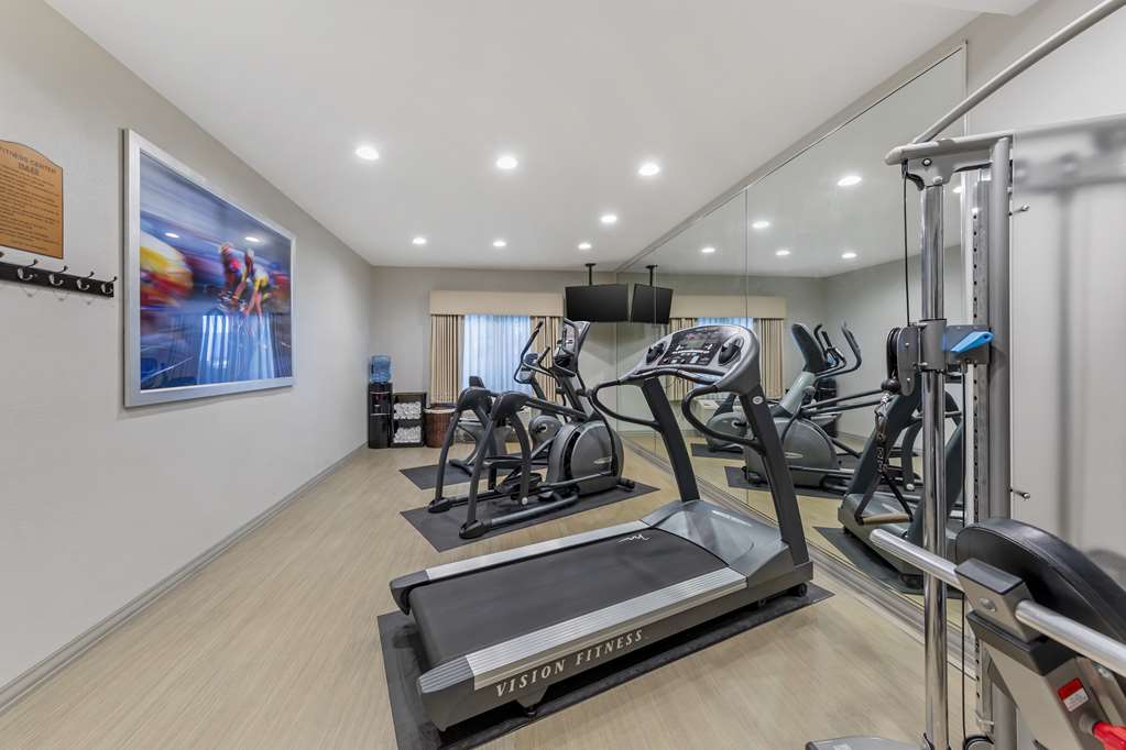 Best Western Plus Executive Inn - photo 24