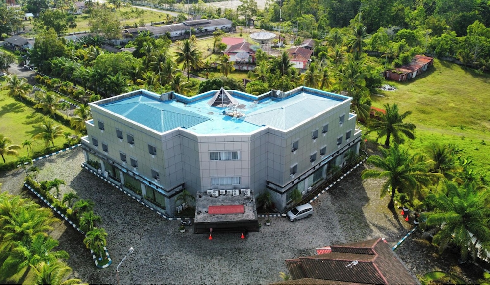 Nirmala Beach Hotel and Resort Biak — hotel in Biak