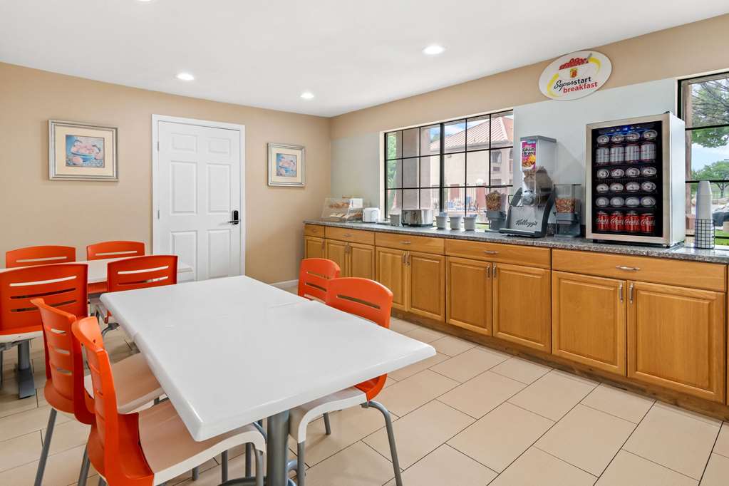 Super 8 by Wyndham Grand Prairie Southwest - photo 12