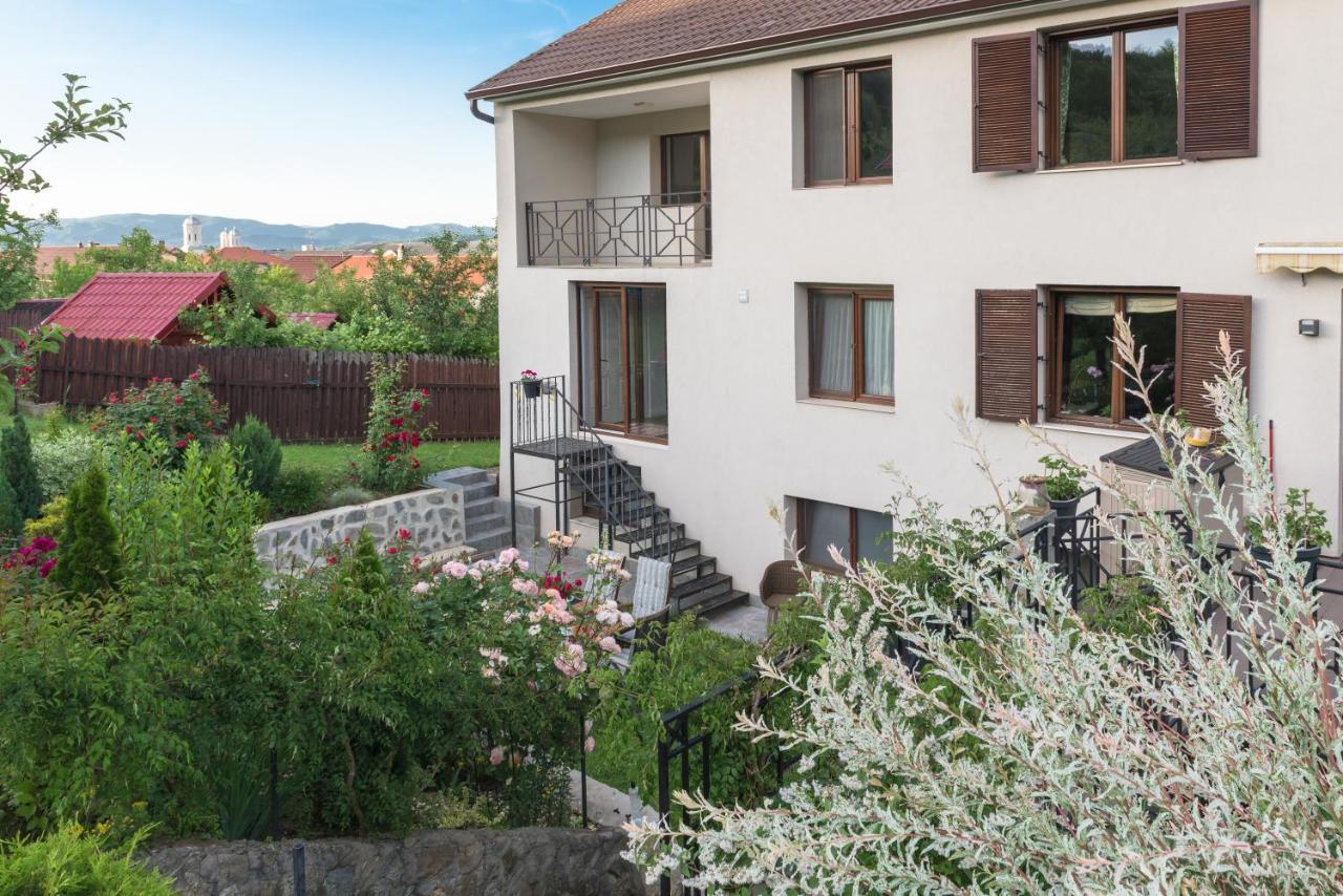 Casa Speranta — 4-Star Luxury Hotel in Cugir, Romania
