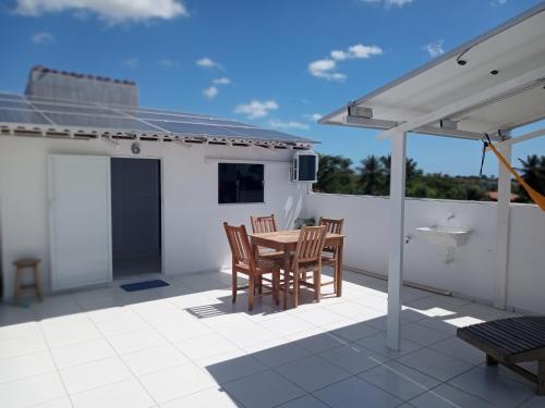Cobertura Solariun Com 2 Suites Na Praia Do Prea — Cruz